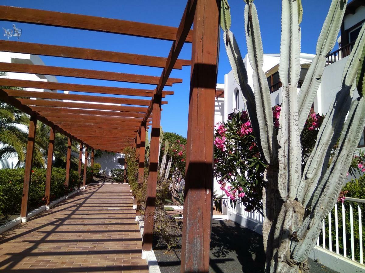 Pistachio Apartment Lanzarote Apartment Коста-Тегисе Экстерьер фото
